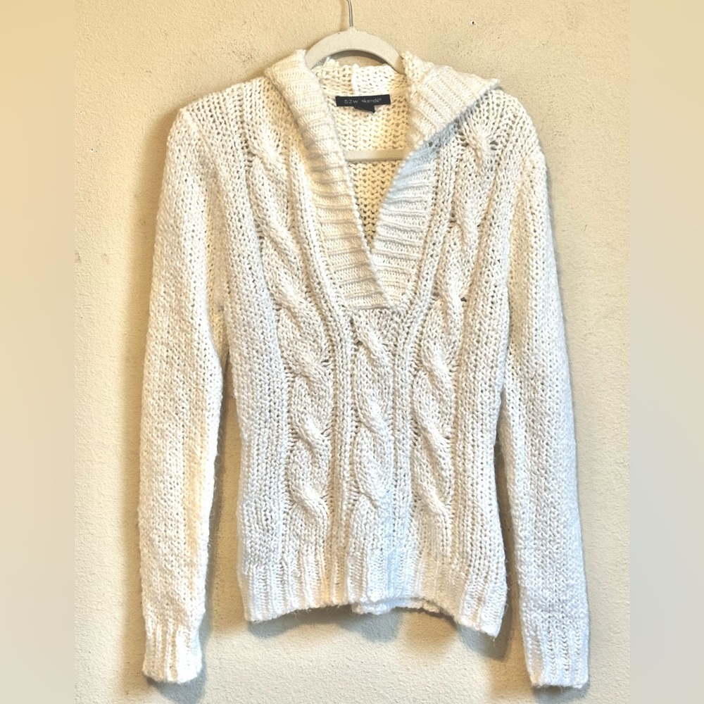 52 Weekends V-Neck Cable Knit Sweater wHood Sz Lg Comfy Warm Casual